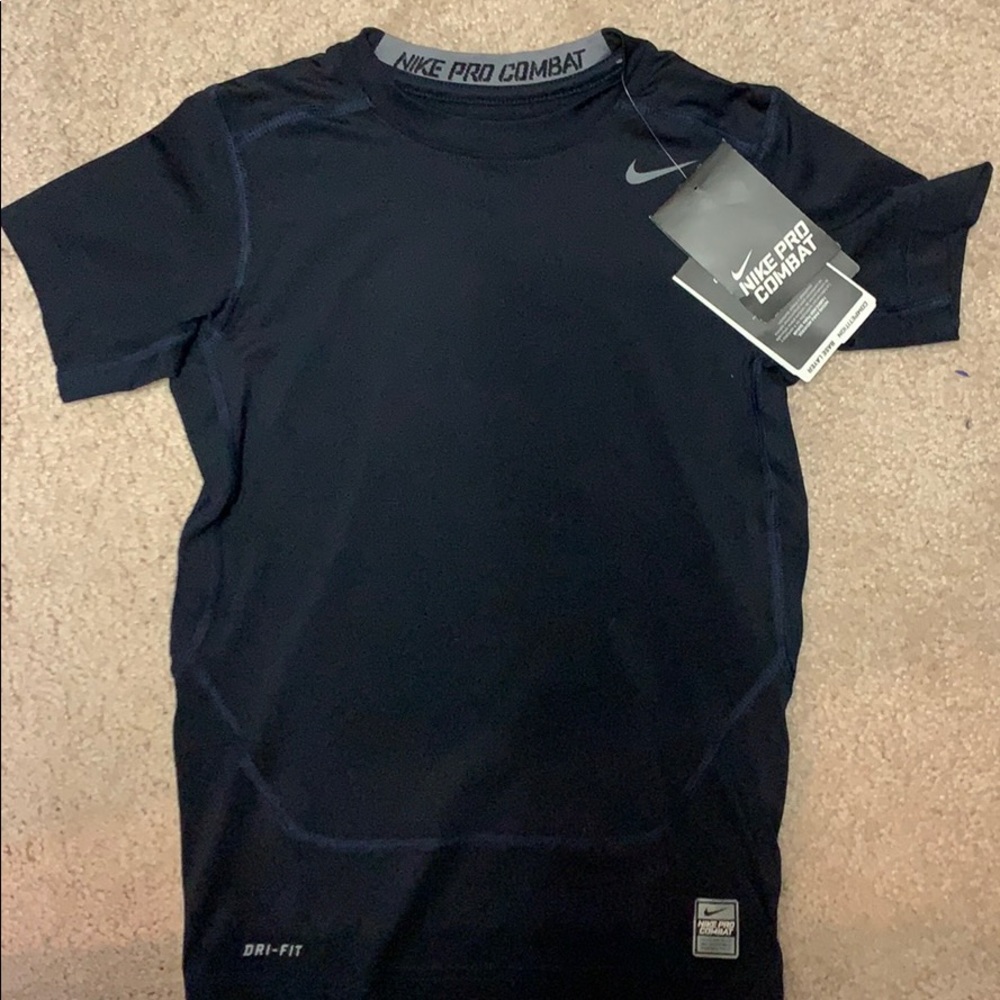 *NEVER WORN WITH TAGS*